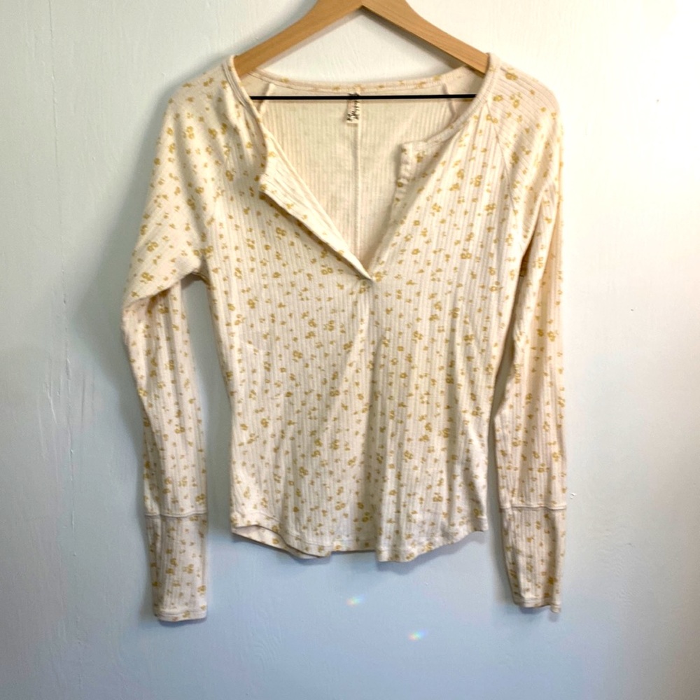 Free People long sleeve shirt. Sz Lg